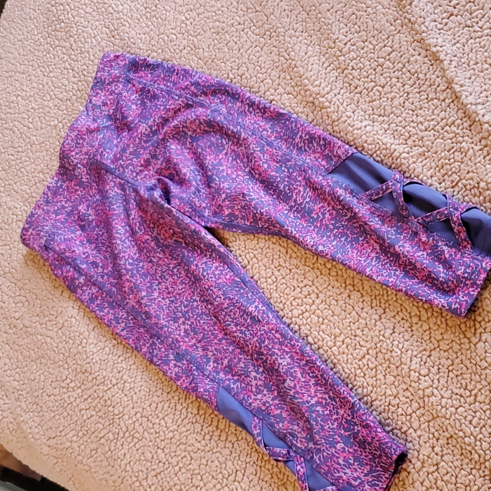 Youth capri